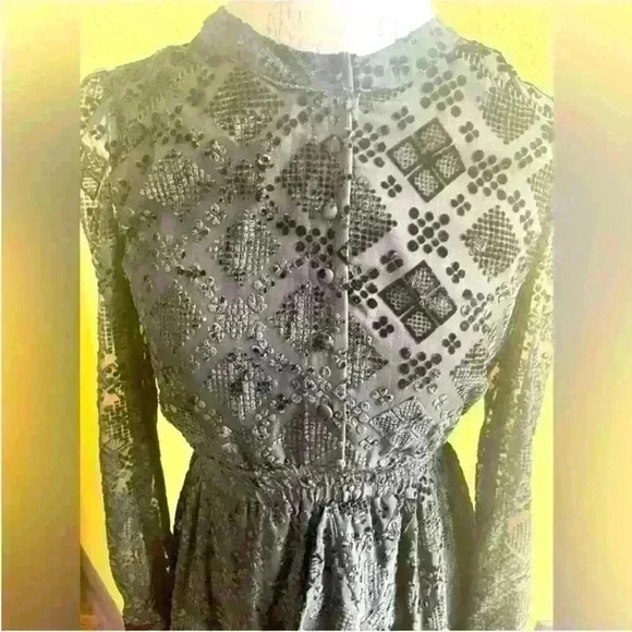 ALLISON NEW YORK- Burnout Velvet Ruffle Dress In Black Size XS EUC! - Picture 8 of 10